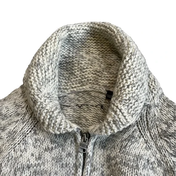 Women's TNA Aritzia Sea To Sky Lambs Wool Sweater Full Zip Cowichan Small - Picture 5 of 11